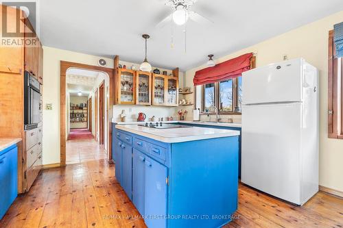 2881 Quabbin Road, Kingston (City North Of 401), ON - Indoor Photo Showing Kitchen