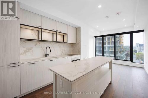 717 - 505 Richmond Street W, Toronto, ON - Indoor Photo Showing Kitchen