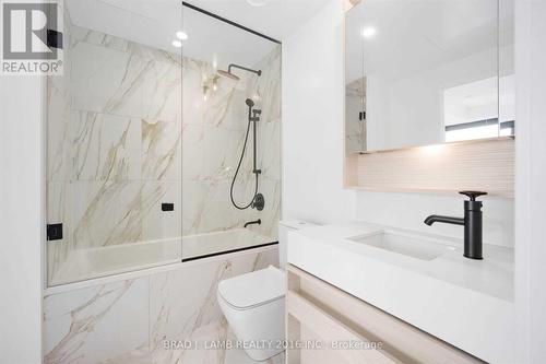 717 - 505 Richmond Street W, Toronto, ON - Indoor Photo Showing Bathroom