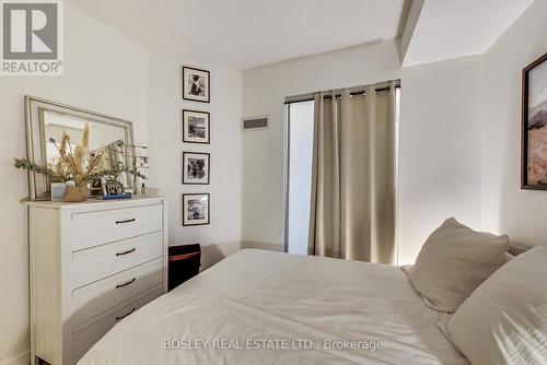 1007 - 85 Bloor Street E, Toronto, ON - Indoor Photo Showing Bedroom