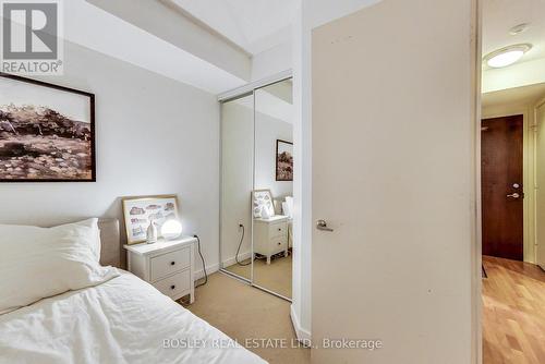 1007 - 85 Bloor Street E, Toronto, ON - Indoor Photo Showing Bedroom