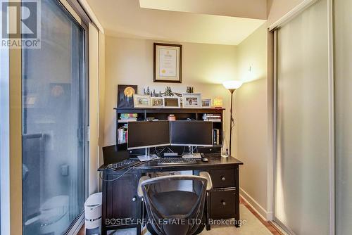 1007 - 85 Bloor Street E, Toronto, ON - Indoor Photo Showing Office