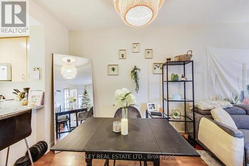 1007 - 85 Bloor Street E, Toronto, ON - Indoor Photo Showing Dining Room