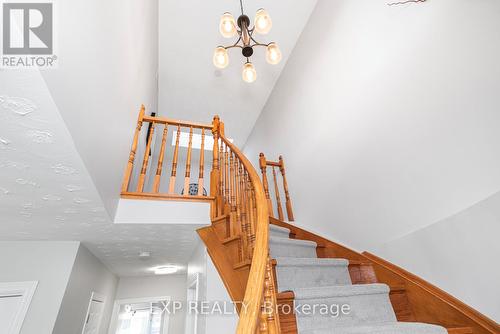 8 Donalda Court, St. Catharines (444 - Carlton/Bunting), ON - Indoor Photo Showing Other Room