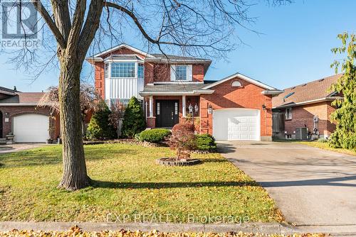 8 Donalda Court, St. Catharines (444 - Carlton/Bunting), ON - Outdoor With Facade