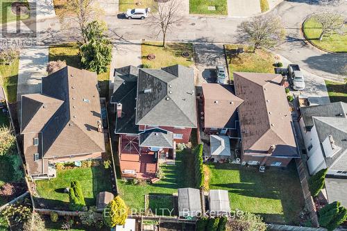 8 Donalda Court, St. Catharines (444 - Carlton/Bunting), ON - Outdoor With View