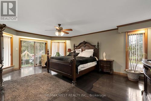 3 Marilyn Avenue, Whitchurch-Stouffville, ON - Indoor Photo Showing Bedroom