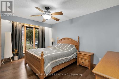 3 Marilyn Avenue, Whitchurch-Stouffville, ON - Indoor Photo Showing Bedroom