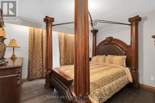 3 Marilyn Avenue, Whitchurch-Stouffville, ON - Indoor Photo Showing Bedroom