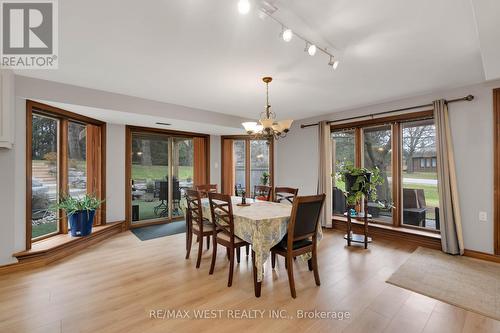 3 Marilyn Avenue, Whitchurch-Stouffville, ON - Indoor Photo Showing Dining Room