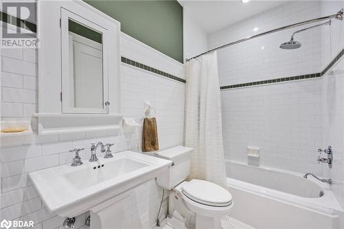 3967 Guest Road, Innisfil, ON - Indoor Photo Showing Bathroom