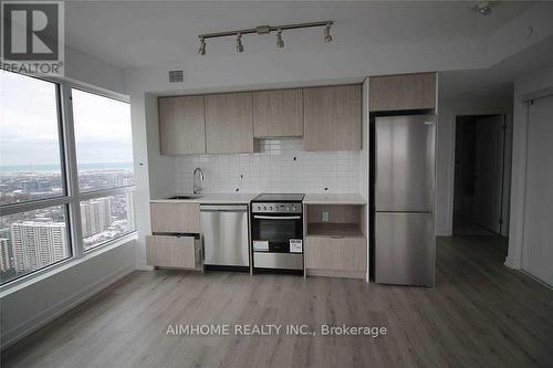 4407 - 395 Bloor Street E, Toronto, ON - Indoor Photo Showing Kitchen