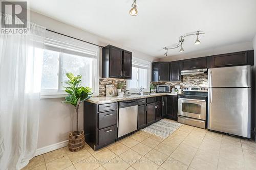 37 - 1975 Rosefield Road, Pickering, ON - Indoor Photo Showing Kitchen With Stainless Steel Kitchen