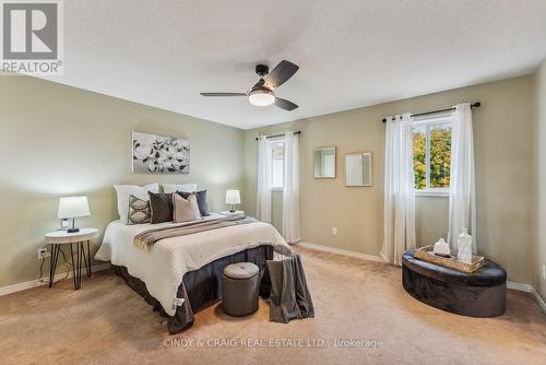 1555 Glenbourne Drive, Oshawa, ON - Indoor Photo Showing Bedroom