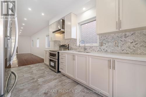 80 Heathcliffe Drive, Vaughan, ON - Indoor Photo Showing Kitchen With Upgraded Kitchen