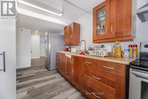 80 Heathcliffe Drive, Vaughan, ON - Indoor Photo Showing Kitchen