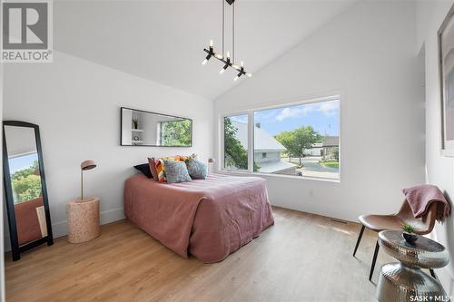 102 Fairchild Avenue, Regina Beach, SK - Indoor Photo Showing Bedroom