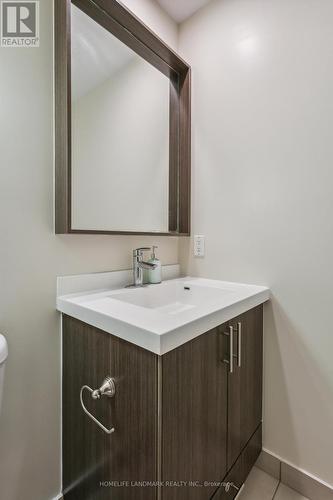 153 - 25 Viking Lane, Toronto, ON - Indoor Photo Showing Bathroom