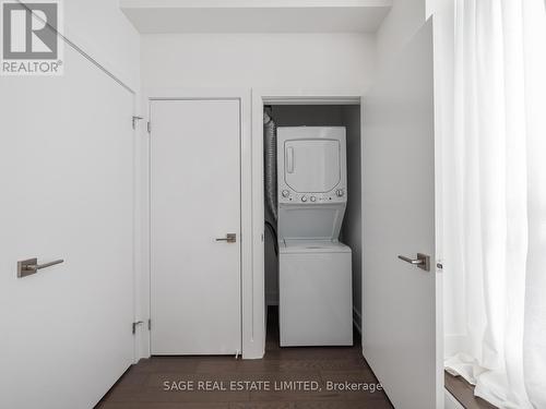 101 - 1183 Dufferin Street, Toronto, ON - Indoor Photo Showing Laundry Room