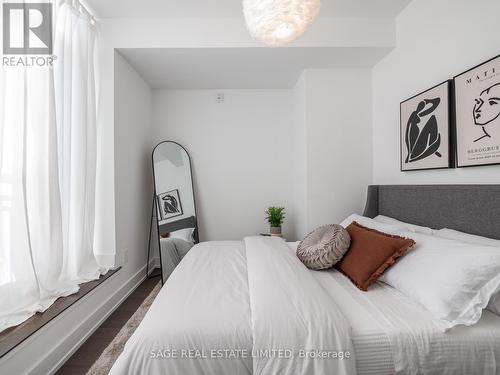 101 - 1183 Dufferin Street, Toronto, ON - Indoor Photo Showing Bedroom