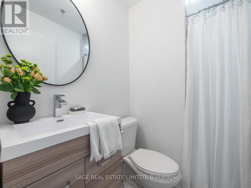 101 - 1183 Dufferin Street, Toronto, ON - Indoor Photo Showing Bathroom