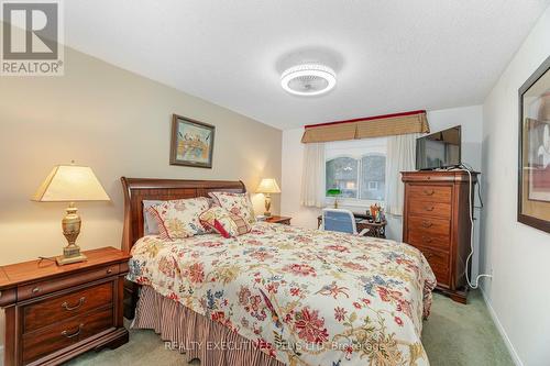 112 Tecumseth Pines Drive, New Tecumseth, ON - Indoor Photo Showing Bedroom