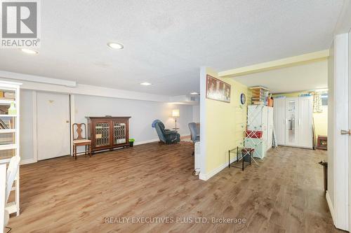 112 Tecumseth Pines Drive, New Tecumseth, ON - Indoor Photo Showing Other Room