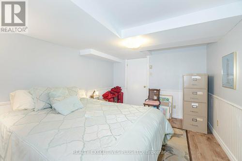 112 Tecumseth Pines Drive, New Tecumseth, ON - Indoor Photo Showing Bedroom