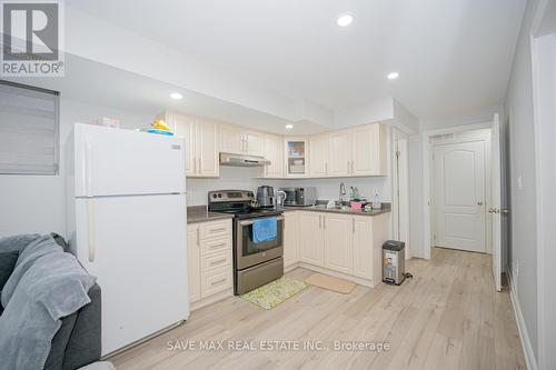 12 Losino Street, Caledon, ON - Indoor Photo Showing Kitchen