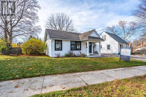 113 Pleasant Avenue, Kitchener, ON - Outdoor With Facade