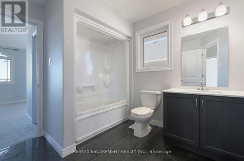 901 Bamford Terrace, Smith-Ennismore-Lakefield, ON - Indoor Photo Showing Bathroom