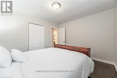 Upper - 604 Glen Forrest Boulevard, Waterloo, ON - Indoor Photo Showing Bedroom