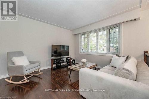 Upper - 604 Glen Forrest Boulevard, Waterloo, ON - Indoor Photo Showing Living Room