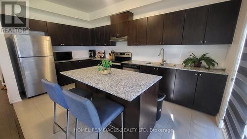 25 Mackenzie Street, Southgate, ON - Indoor Photo Showing Kitchen With Double Sink