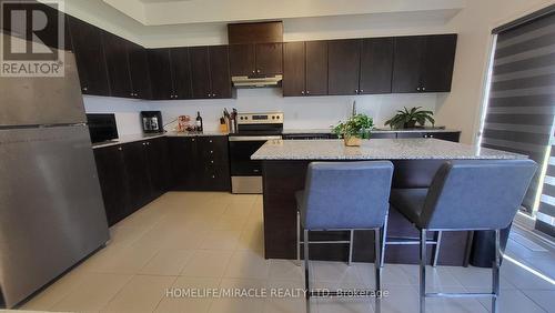 25 Mackenzie Street, Southgate, ON - Indoor Photo Showing Kitchen With Upgraded Kitchen