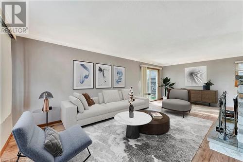 113 Green Road, Hamilton, ON - Indoor Photo Showing Living Room