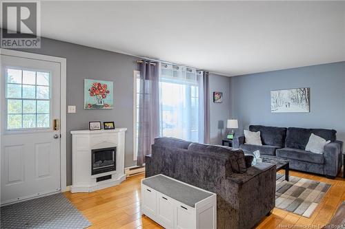 101 Seaward Crescent, Saint John, NB - Indoor Photo Showing Living Room With Fireplace