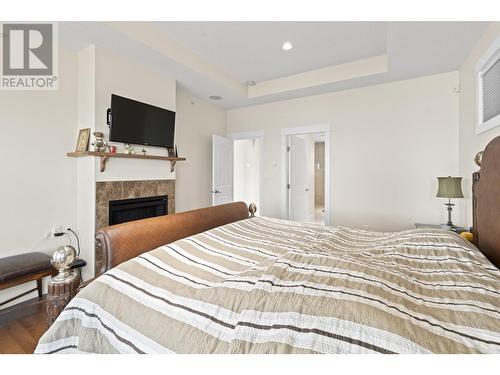 8980 Bayswater Place, Vernon, BC - Indoor Photo Showing Bedroom