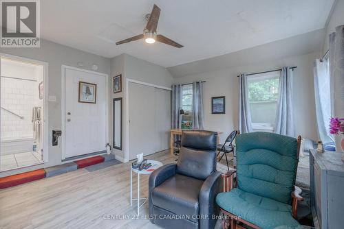 159 St James Street, London, ON - Indoor Photo Showing Living Room