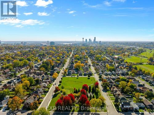 5130 Huron Street, Niagara Falls (210 - Downtown), ON - Outdoor With View