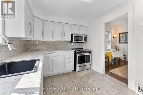 5130 Huron Street, Niagara Falls (210 - Downtown), ON - Indoor Photo Showing Kitchen