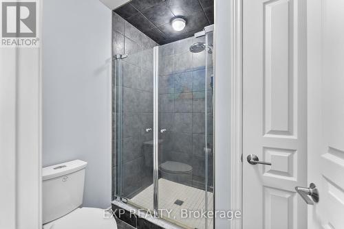 5743 Jake Crescent, Niagara Falls (219 - Forestview), ON - Indoor Photo Showing Bathroom