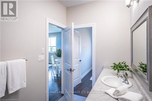 403 Normanton Street, Saugeen Shores, ON - Indoor Photo Showing Bathroom