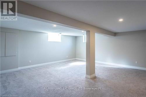 403 Normanton Street, Saugeen Shores, ON - Indoor Photo Showing Other Room