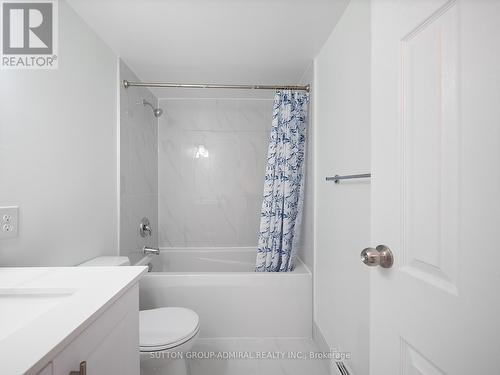 303 - 70 Old Sheppard Avenue, Toronto, ON - Indoor Photo Showing Bathroom