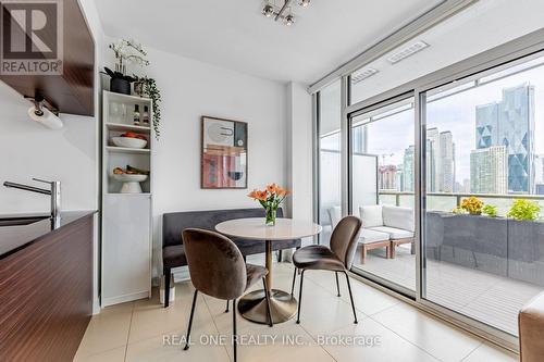 1604 - 1 Market Street, Toronto, ON - Indoor Photo Showing Dining Room