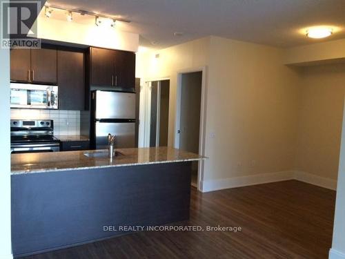 522 - 560 Front Street W, Toronto, ON - Indoor Photo Showing Kitchen