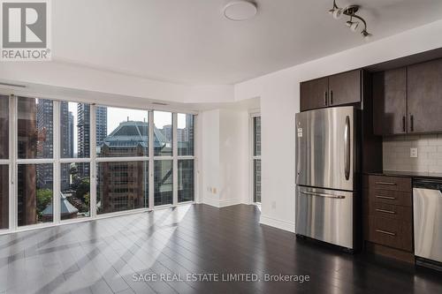 1512 - 28 Ted Rogers Way, Toronto, ON - Indoor Photo Showing Kitchen