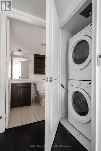 1512 - 28 Ted Rogers Way, Toronto, ON - Indoor Photo Showing Laundry Room