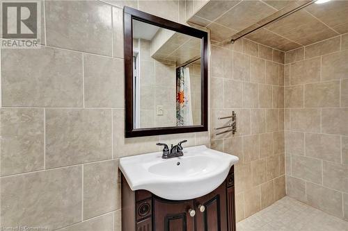 Basement Unit Bathroom - 306 Paling Avenue, Hamilton, ON - Indoor Photo Showing Bathroom